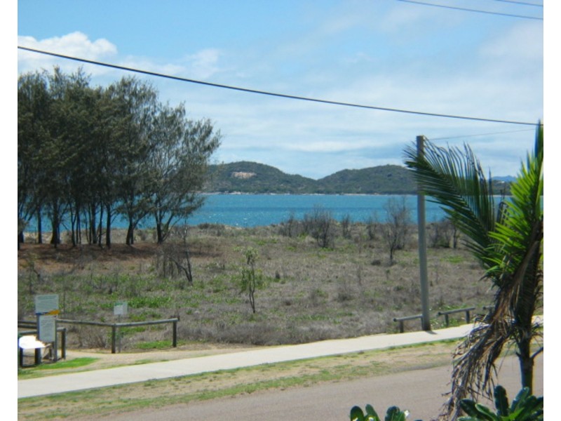 97 Esplanade, Bowen QLD 4805