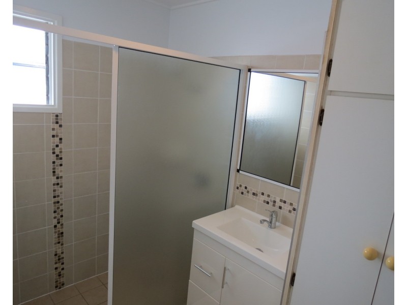 97 Esplanade, Bowen QLD 4805