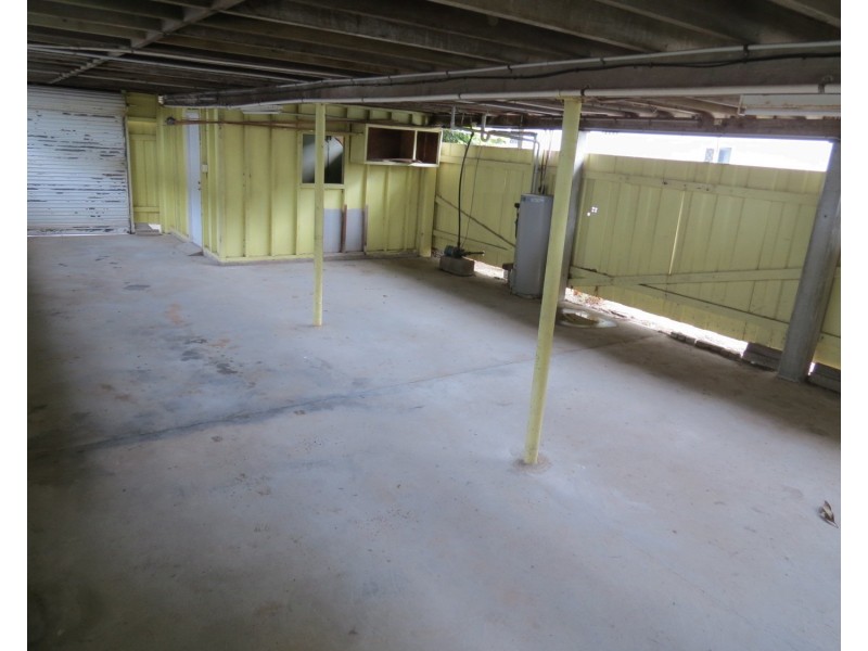 97 Esplanade, Bowen QLD 4805