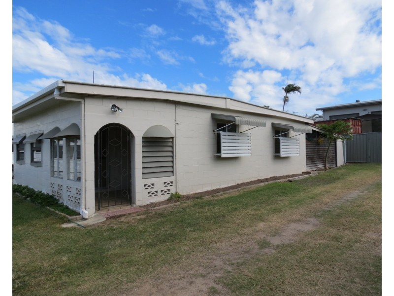 98 Dalrymple Street, Bowen QLD 4805