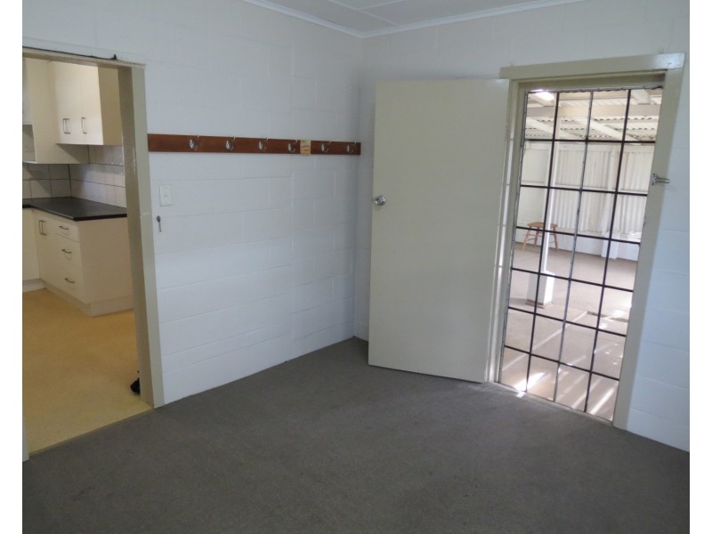 98 Dalrymple Street, Bowen QLD 4805