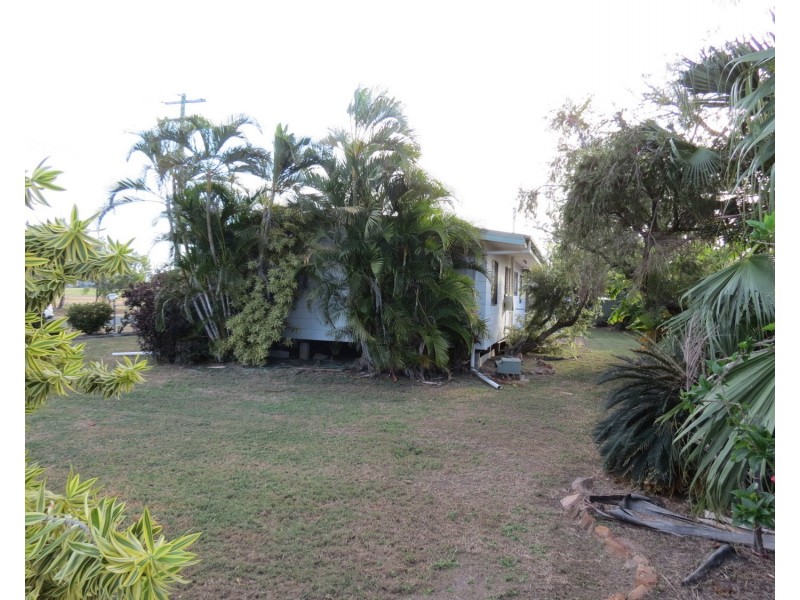 20 Verna Street, Bowen QLD 4805