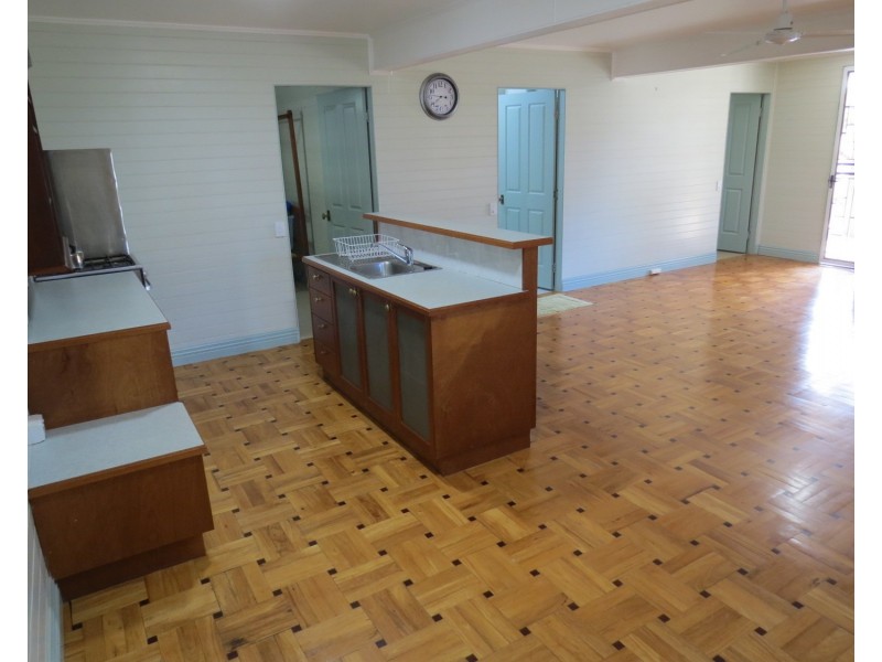 2 Dalrymple Street, Bowen QLD 4805