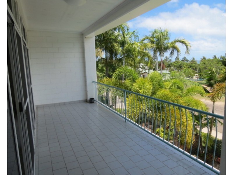 12/89 Horseshoe Bay Road, Bowen QLD 4805