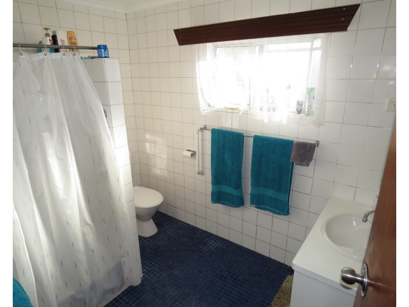 4 Casuarina Street, Bowen QLD 4805