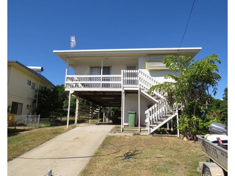 10 Salisbury Crescent, Bowen QLD 4805