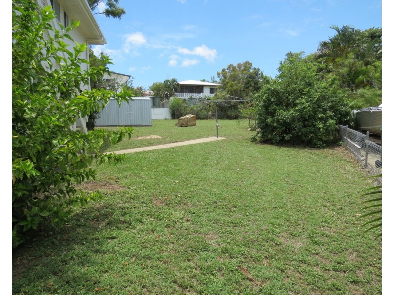 10 Salisbury Crescent, Bowen QLD 4805