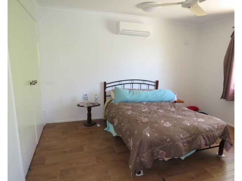 10 Salisbury Crescent, Bowen QLD 4805