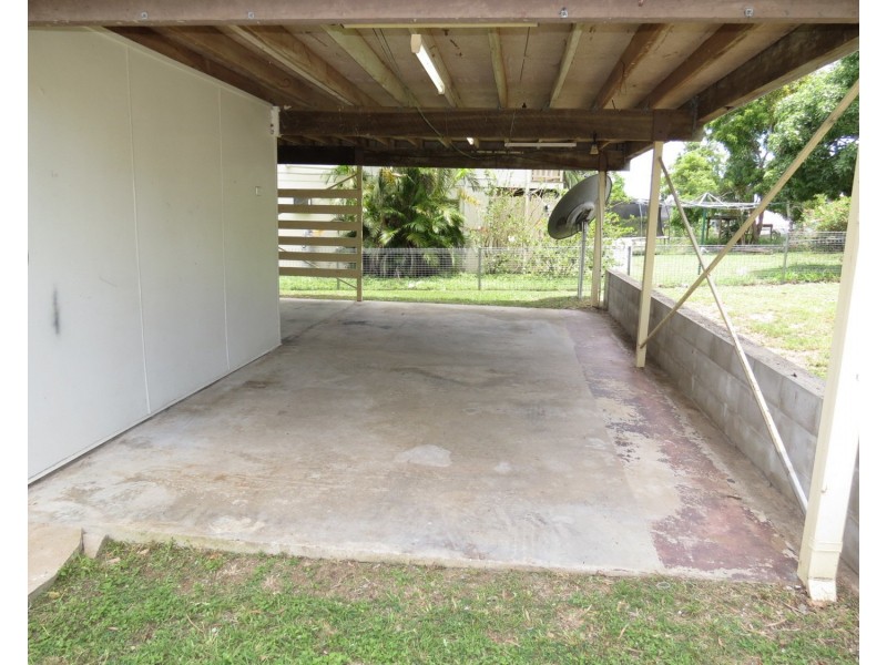 10 Salisbury Crescent, Bowen QLD 4805