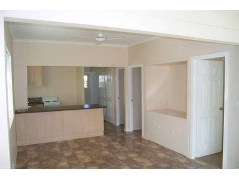 1 Drewe Street, Kepnock QLD 4670