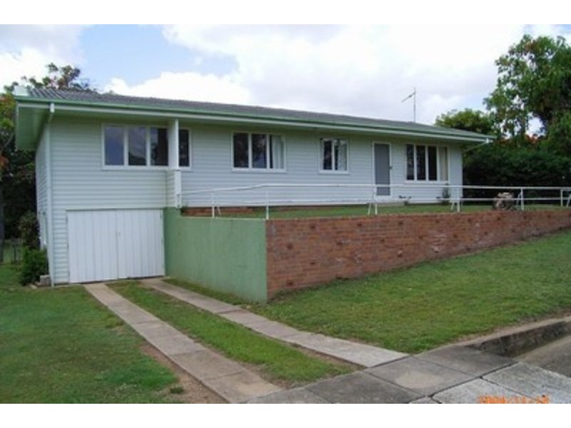 16 Leeson Street, Svensson Heights QLD 4670