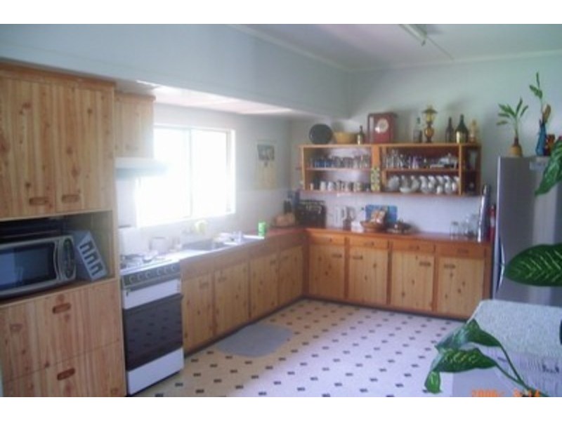 855 Elliott Heads Road, Windermere QLD 4670