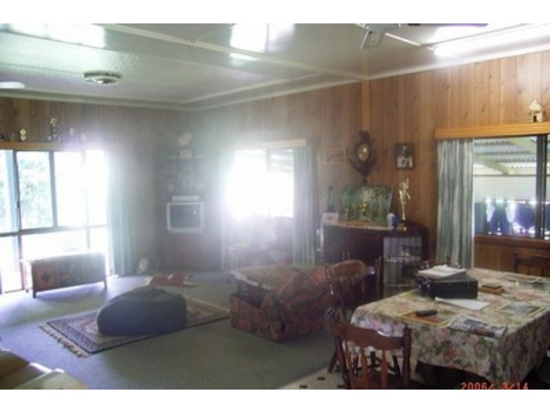 855 Elliott Heads Road, Windermere QLD 4670