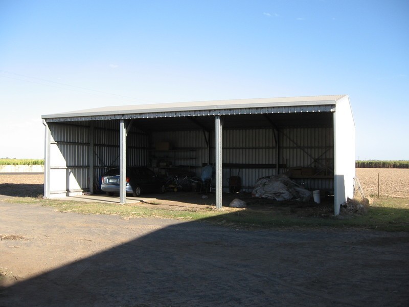 204 Moore Park Road, Moore Park Beach QLD 4670