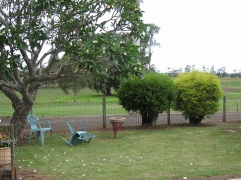 904 Pine Creek Road, Pine Creek QLD 4670