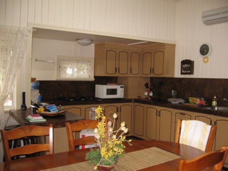 904 Pine Creek Road, Pine Creek QLD 4670