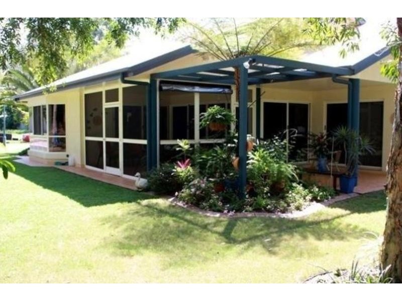 Moore Park Beach QLD 4670