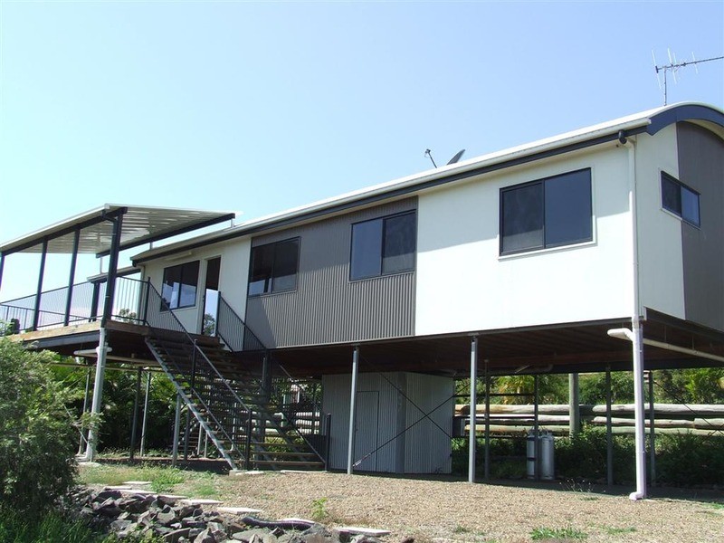 42 Linden Crescent, Qunaba QLD 4670