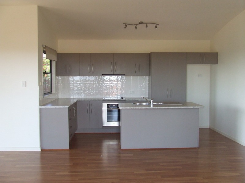 42 Linden Crescent, Qunaba QLD 4670