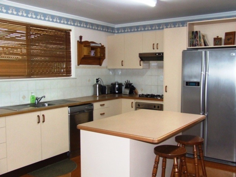 37 Stevenson Street, Kepnock QLD 4670