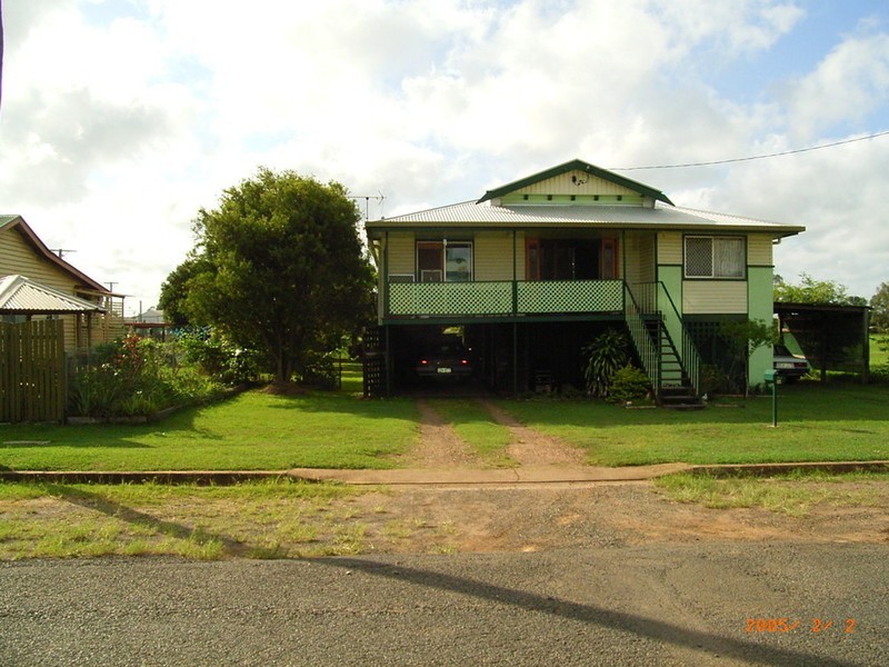 30 Collins Street, Bundaberg QLD 4670