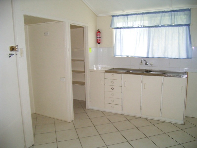 30 Collins Street, Bundaberg QLD 4670