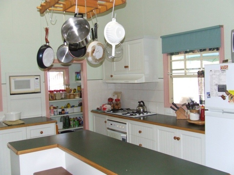 15a Lovers Walk, Thabeban QLD 4670