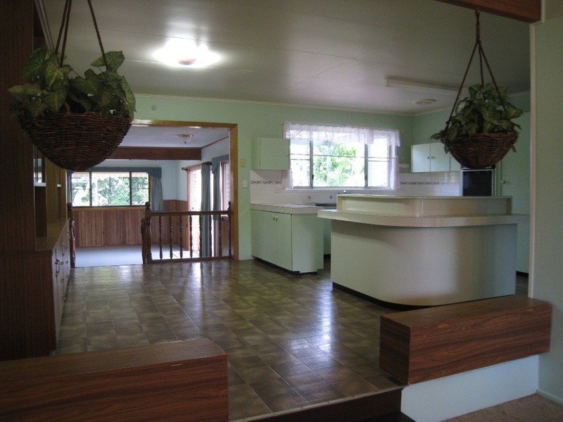 111 Elliott Heads Road, Kepnock QLD 4670