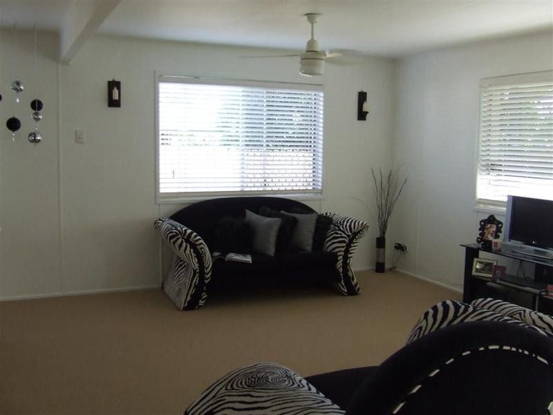 18 Peirson Street, Millbank QLD 4670