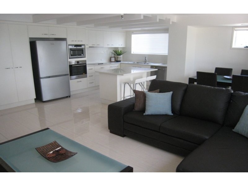 6/82 Miller Street, Bargara QLD 4670