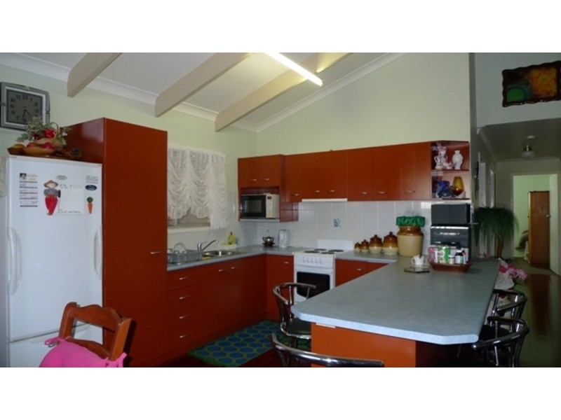 22 Jensen Street, Avenell Heights QLD 4670