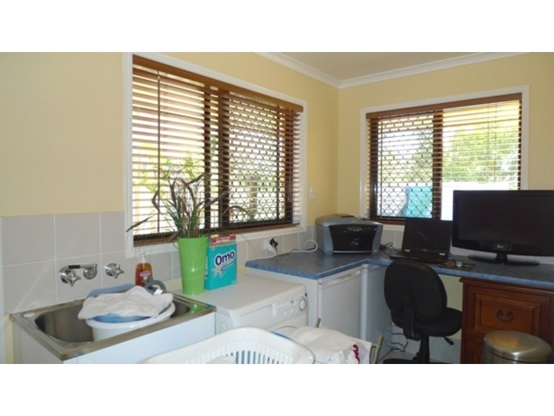 Sharon QLD 4670