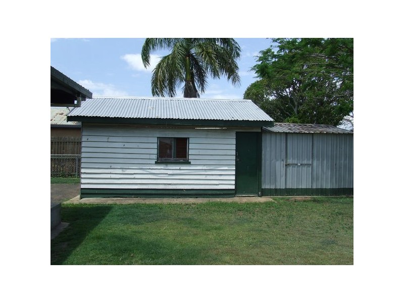 176 Walker Street, Svensson Heights QLD 4670