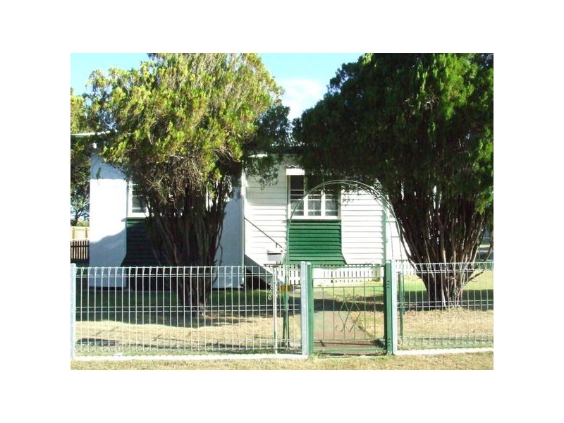 176 Walker Street, Svensson Heights QLD 4670