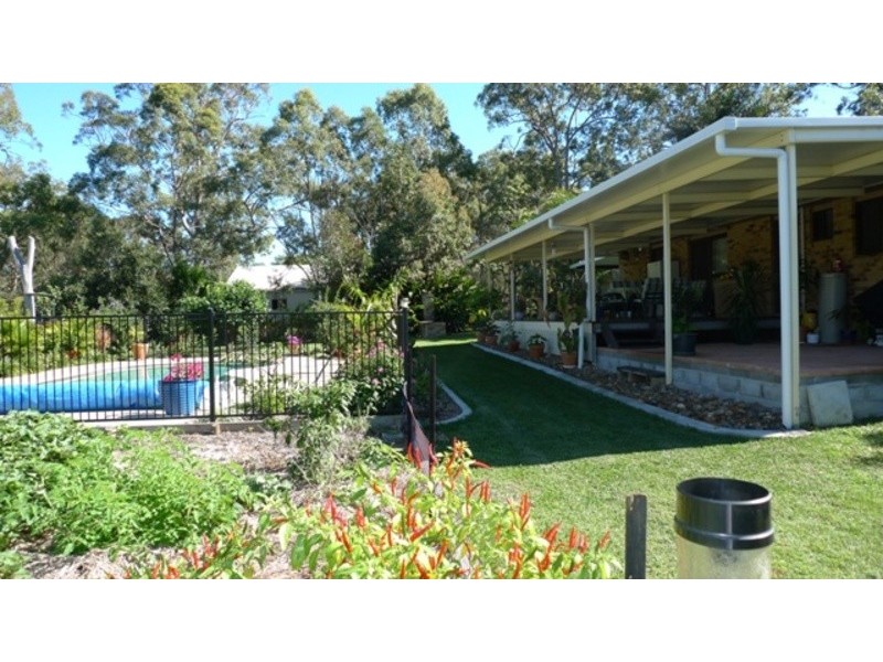 14 Double D Drive, Branyan QLD 4670