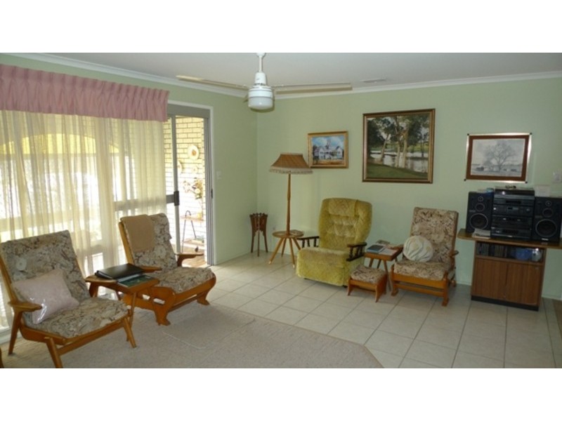 1 Cathcart Street, Bundaberg South QLD 4670