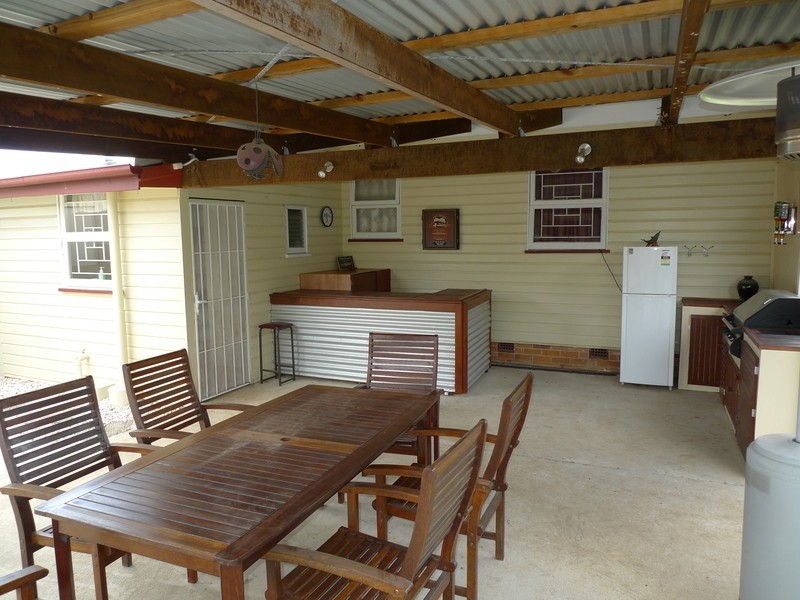 14 Bertram Street, Walkervale QLD 4670