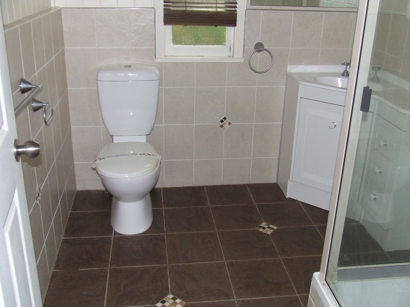 Avenell Heights QLD 4670