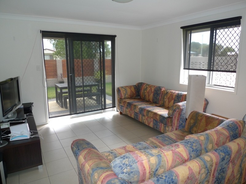 1/6A Dunn Street, Avenell Heights QLD 4670
