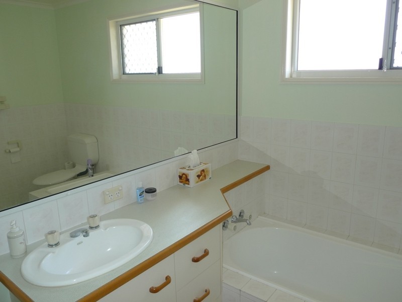 70 Clive Crescent, Kepnock QLD 4670