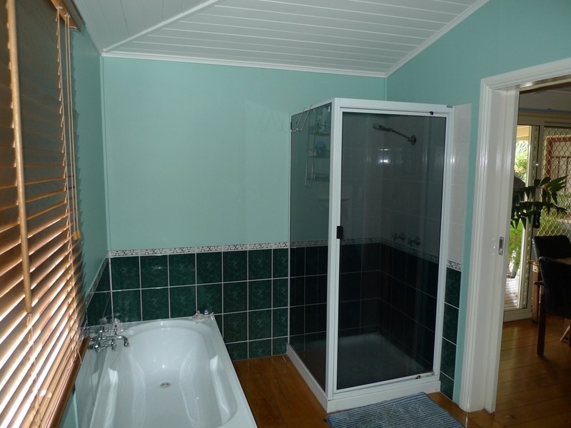 21 Pitt Street, Walkervale QLD 4670