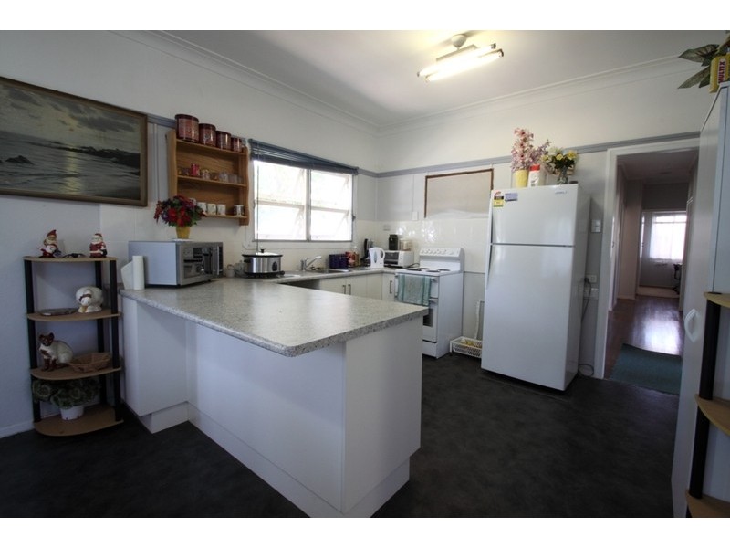 59 Svensson Street, Svensson Heights QLD 4670