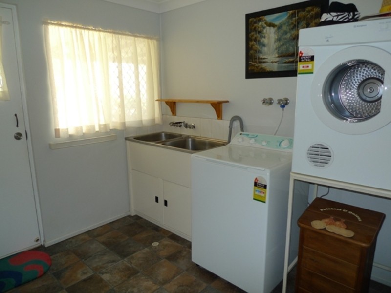 17 Sharon Road, Sharon QLD 4670