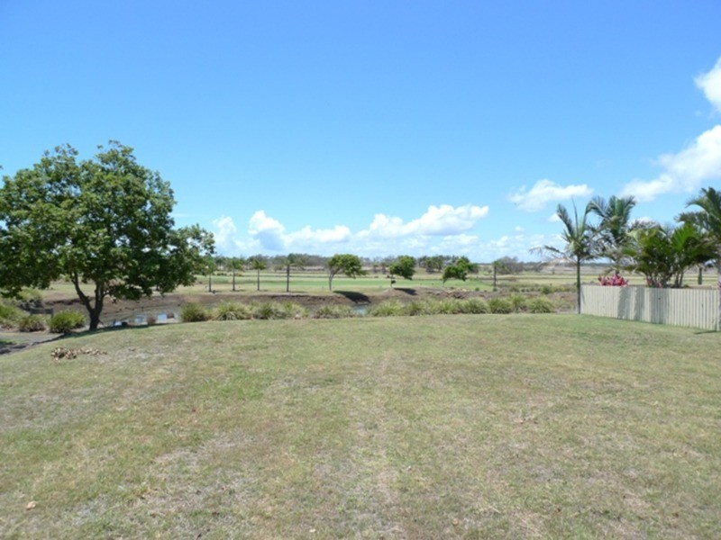 190 Barolin Esplanade, Coral Cove QLD 4670
