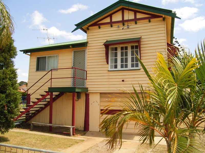 1 Avoca Street, Bundaberg West QLD 4670