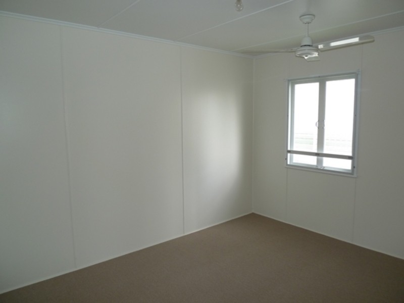 12 Nott Street, Walkervale QLD 4670