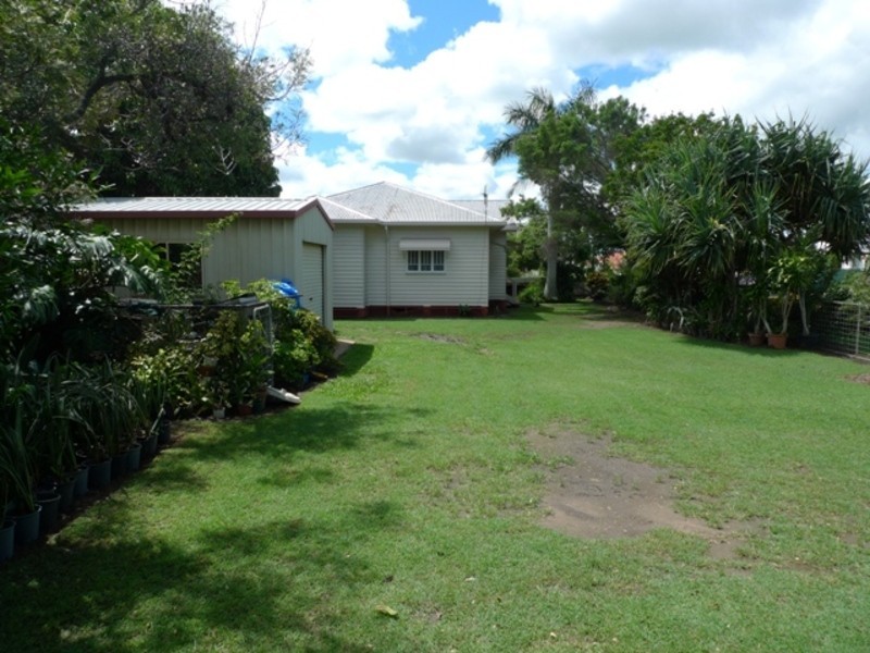 9 Eriksen Street, Svensson Heights QLD 4670