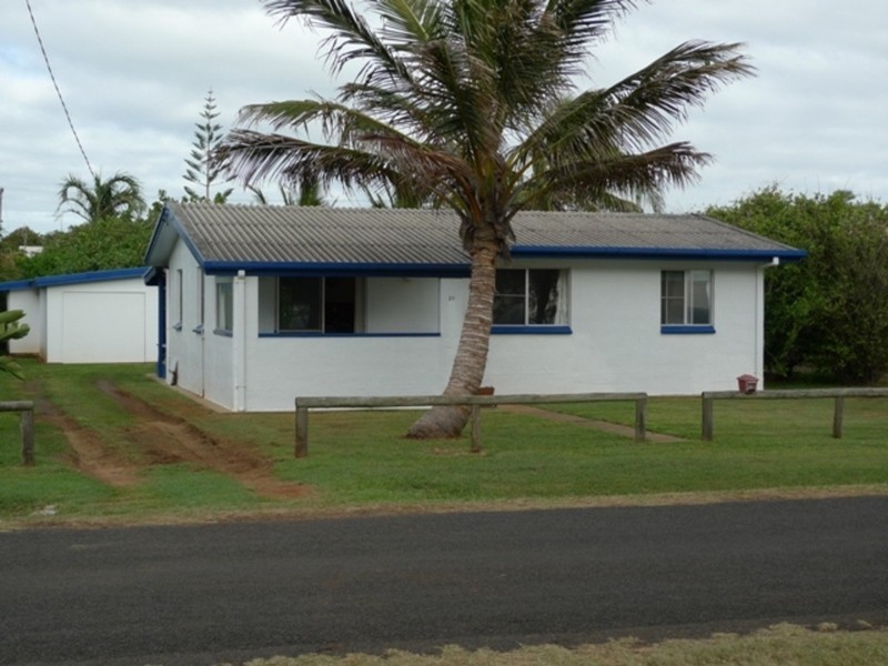 29 Sea Esplanade, Burnett Heads QLD 4670