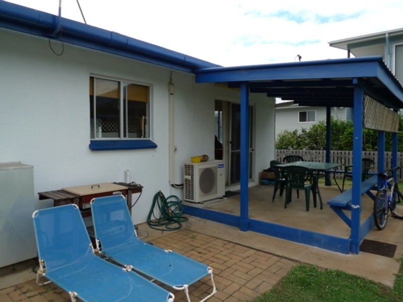 29 Sea Esplanade, Burnett Heads QLD 4670