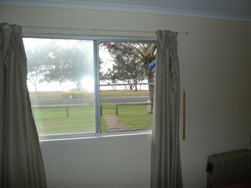 29 Sea Esplanade, Burnett Heads QLD 4670